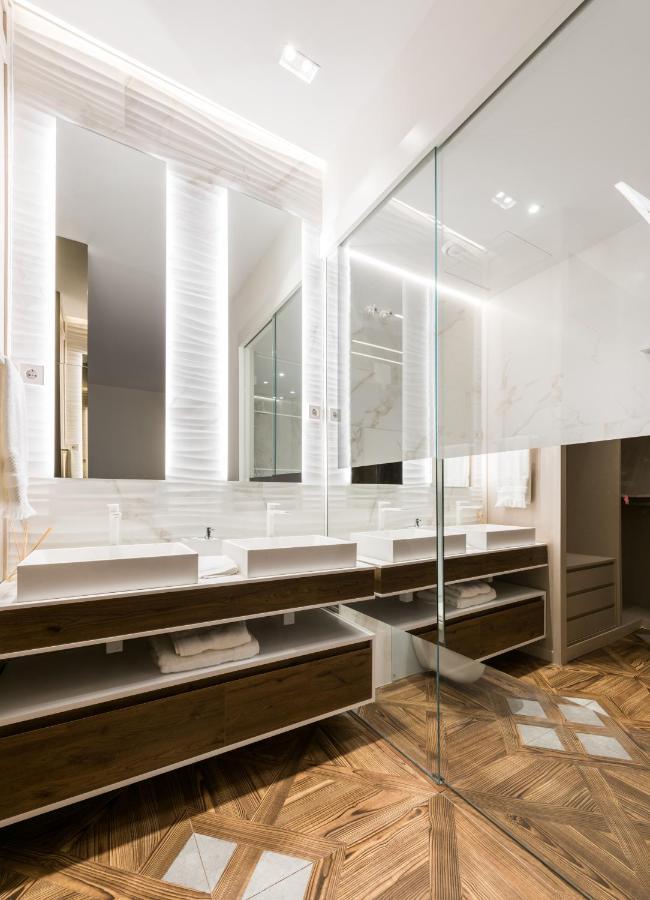 Luxury & Unique Puerta Del Sol Apartment Madrid