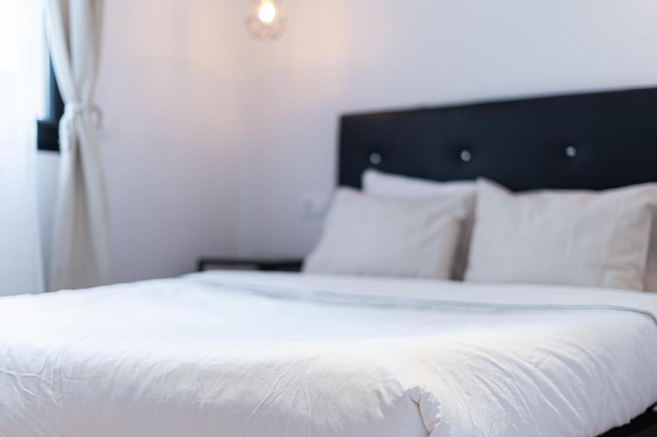 Apartamento Edsam Black Madrid