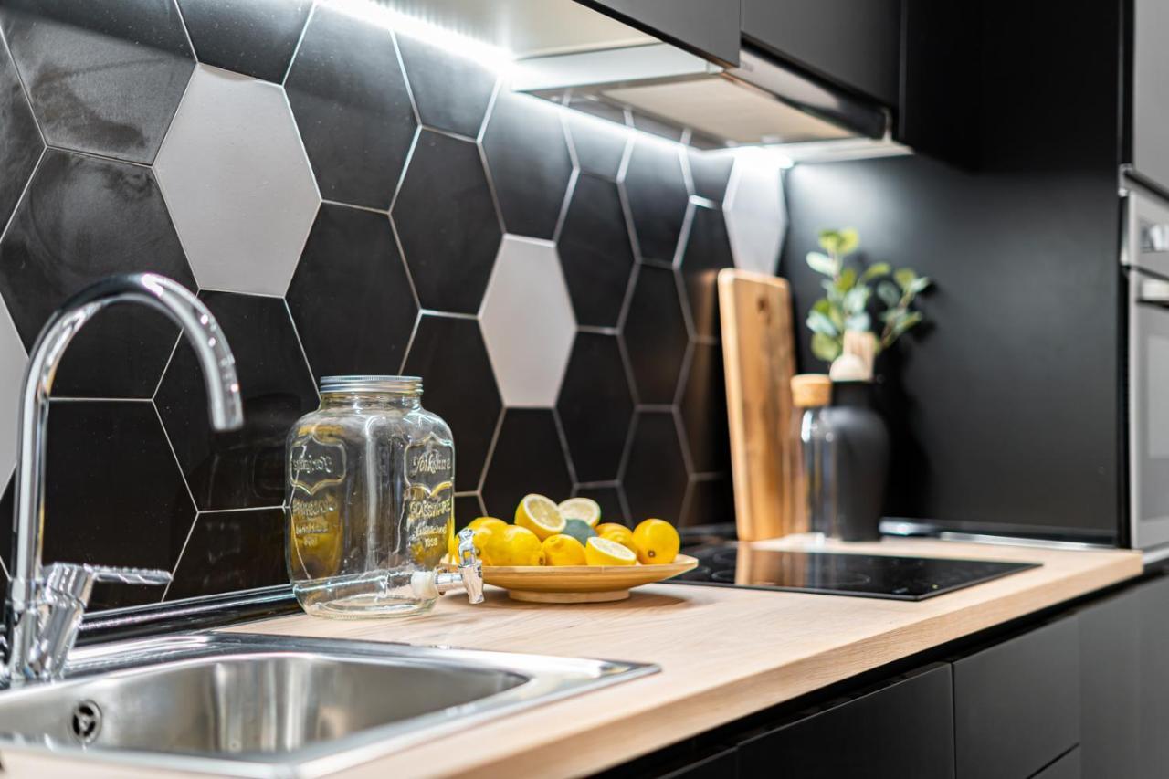 Apartamento Edsam Black Madrid
