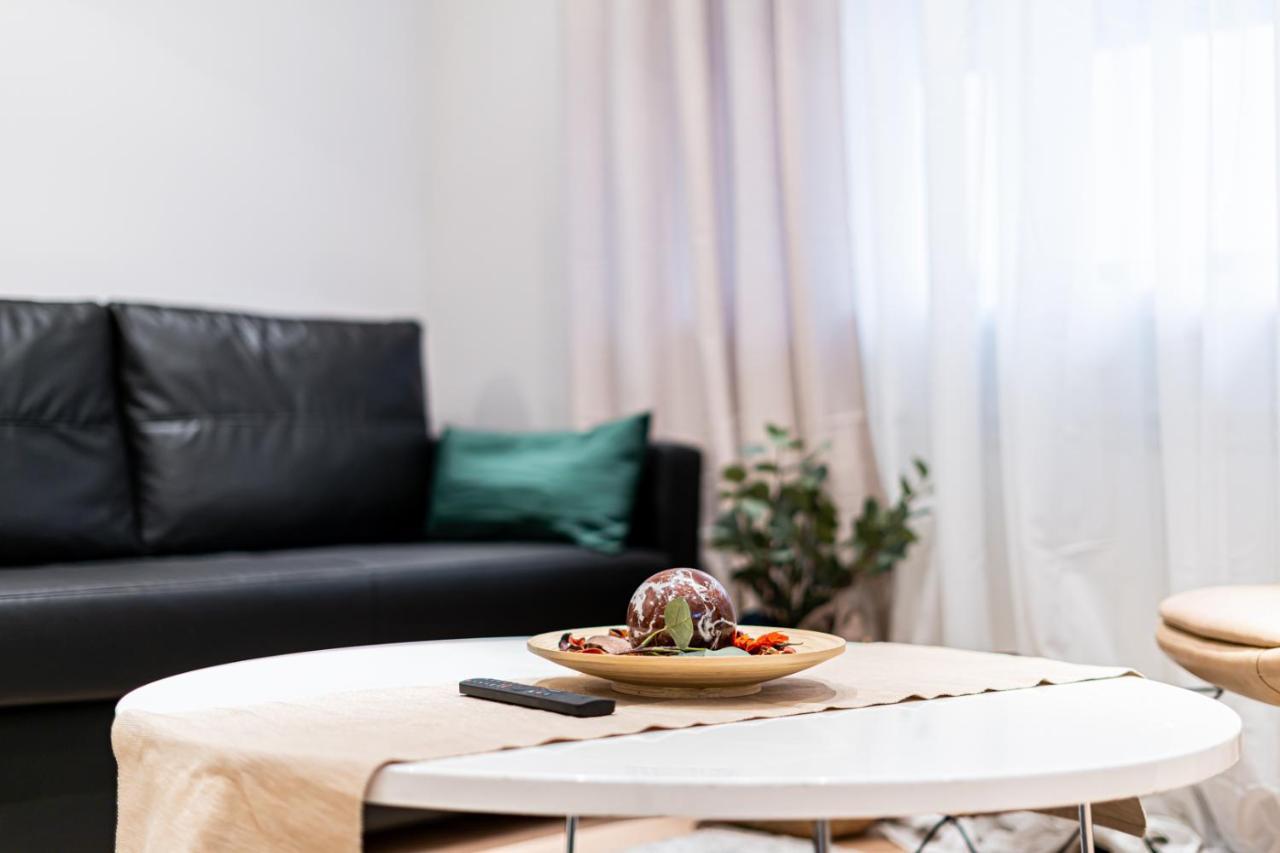 Edsam Black Apartamento Madrid