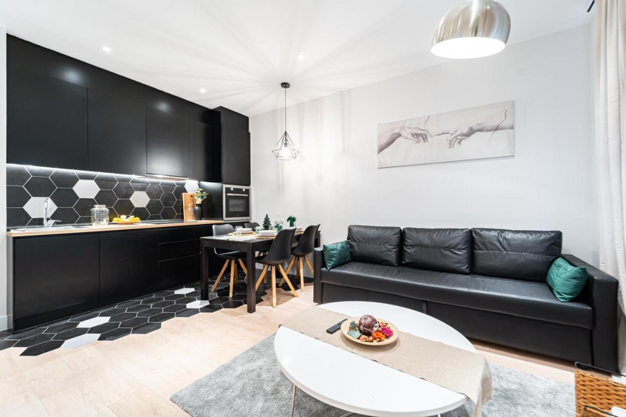 Edsam Black Apartamento Madrid