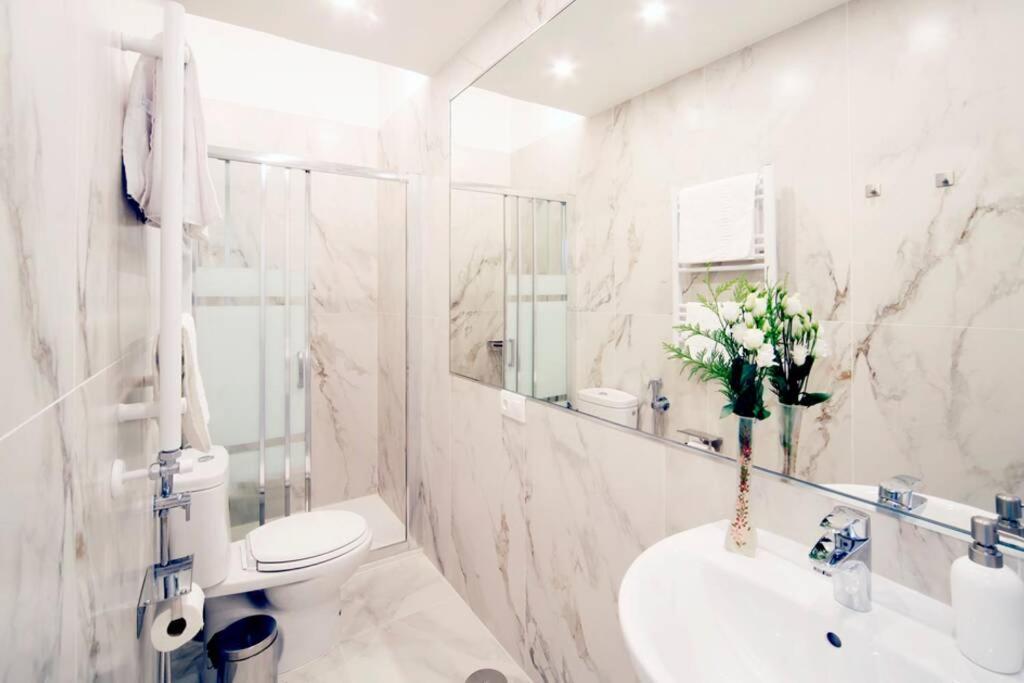 Apartamento Luxury & Design Center 3brm 3bthr Madrid