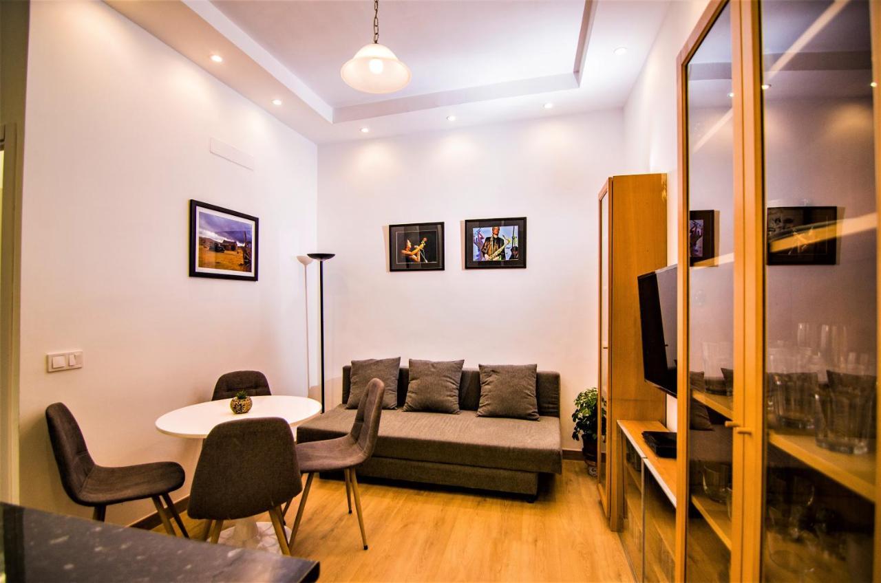 Apartamento Piso Vip Anton Martin. Centro.