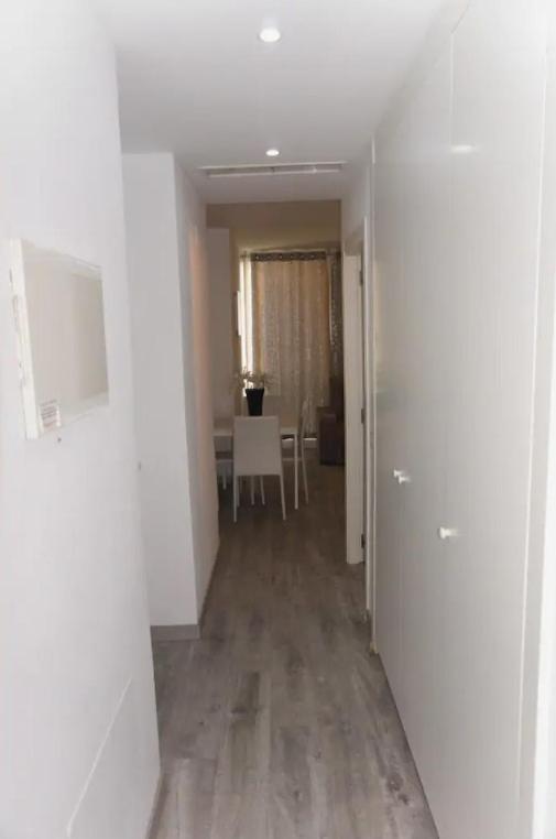 Estudio En Plaza Vara Del Rey Apartamento Madrid