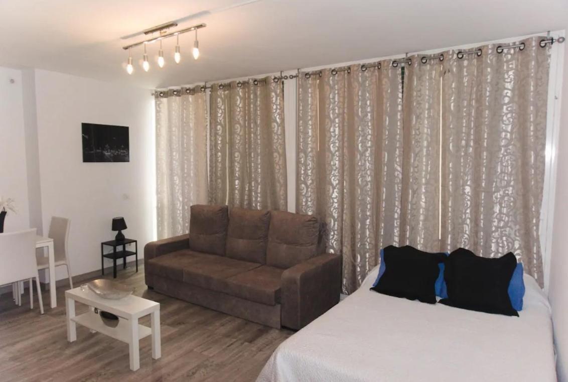 Estudio En Plaza Vara Del Rey Apartamento