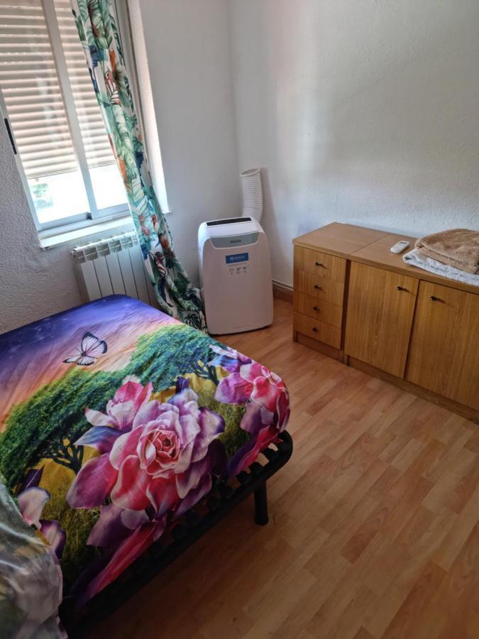Apartaments Lux Aluche Apartment