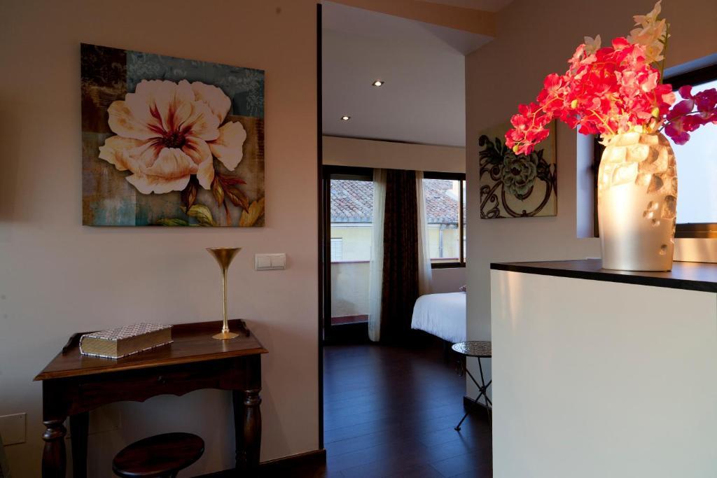Hostal Thc Tirso Molina