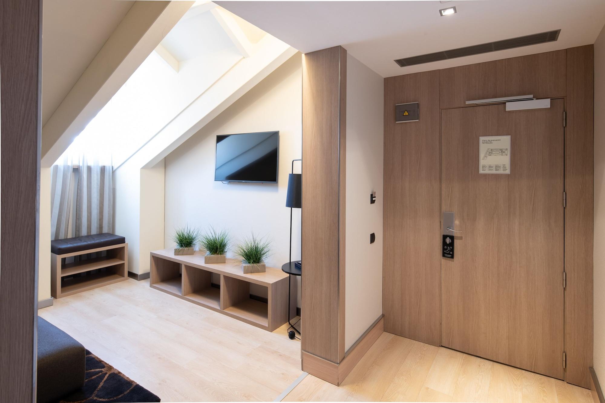 Catalonia Plaza Mayor Hotel 4*