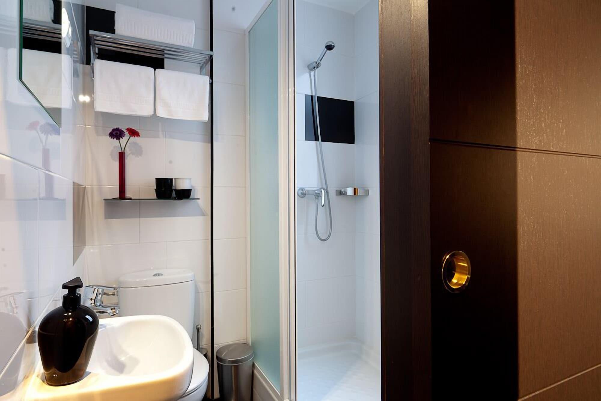 Thc Tirso Molina Hostal Madrid