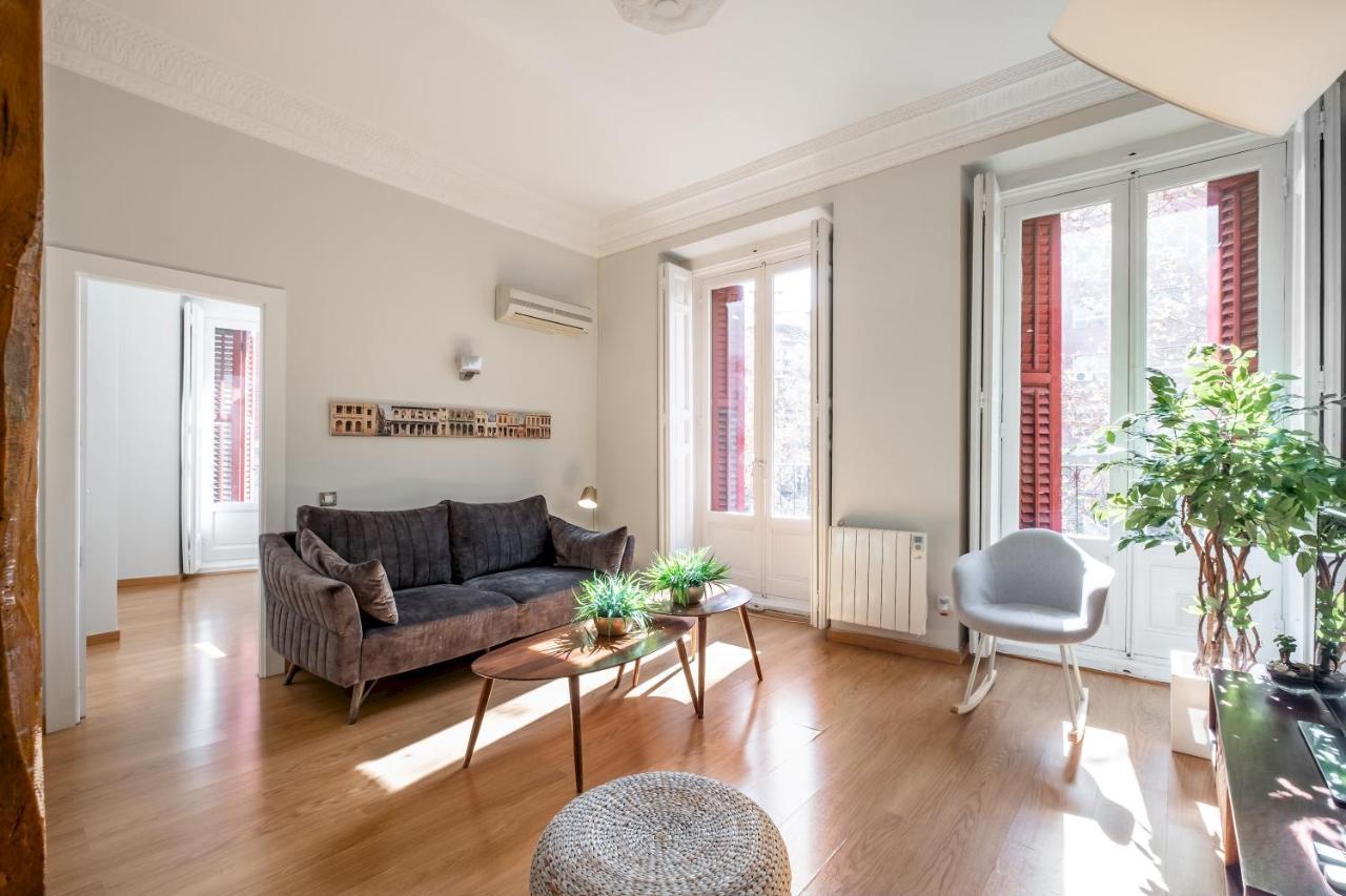 Apartamento 2 Bedrooms 2 Bathrooms Furnished - Plaza De España - Modern - Mintystay *