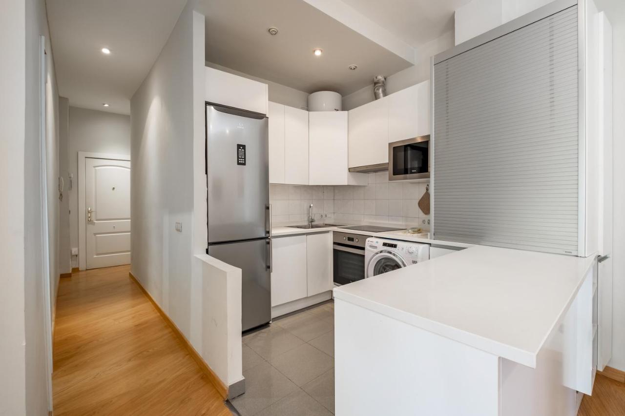 2 Bedrooms 2 Bathrooms Furnished - Plaza De España - Modern - Mintystay Apartamento