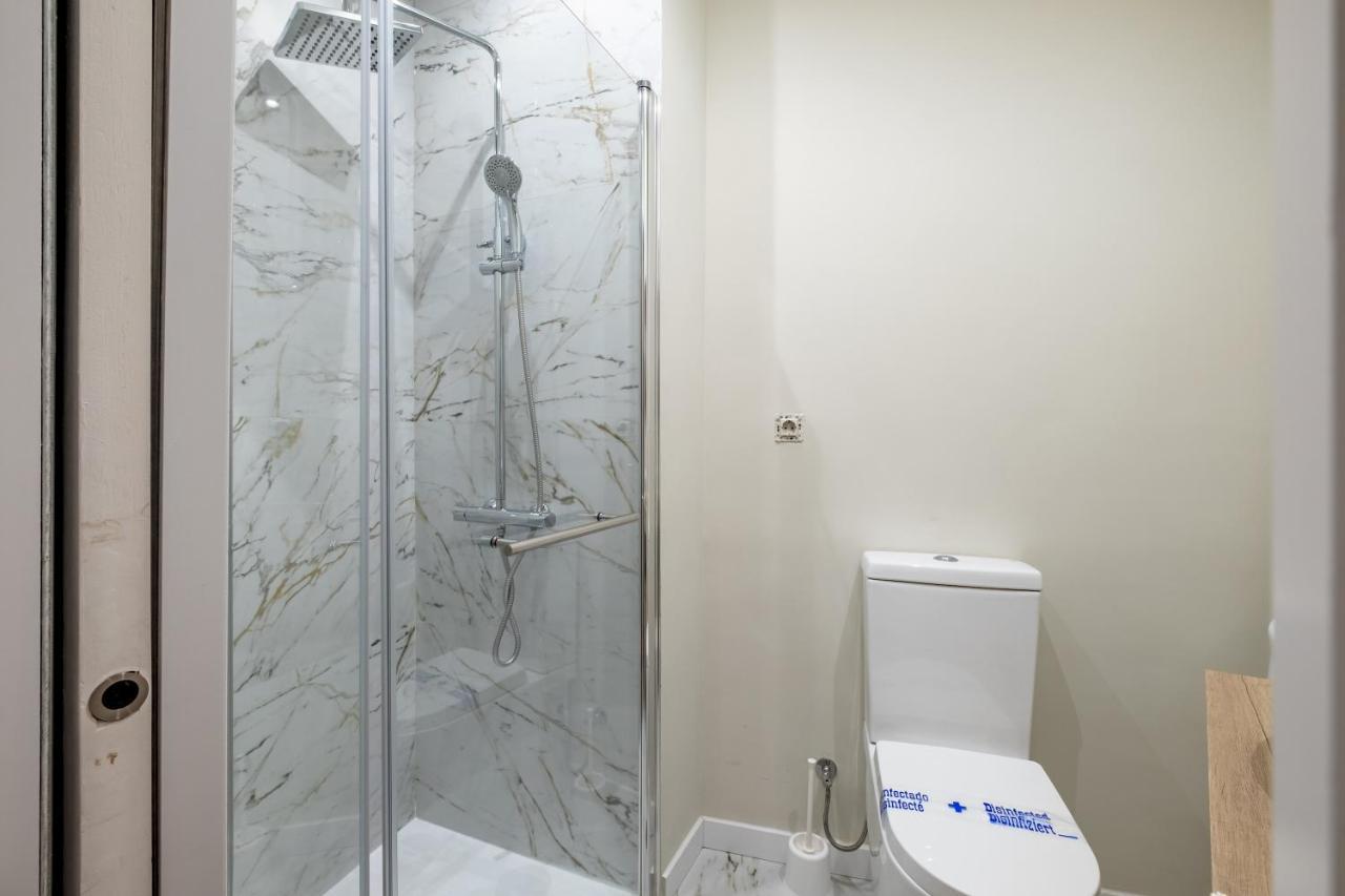 2 Bedrooms 2 Bathrooms Furnished - Plaza De España - Modern - Mintystay Apartamento Madrid