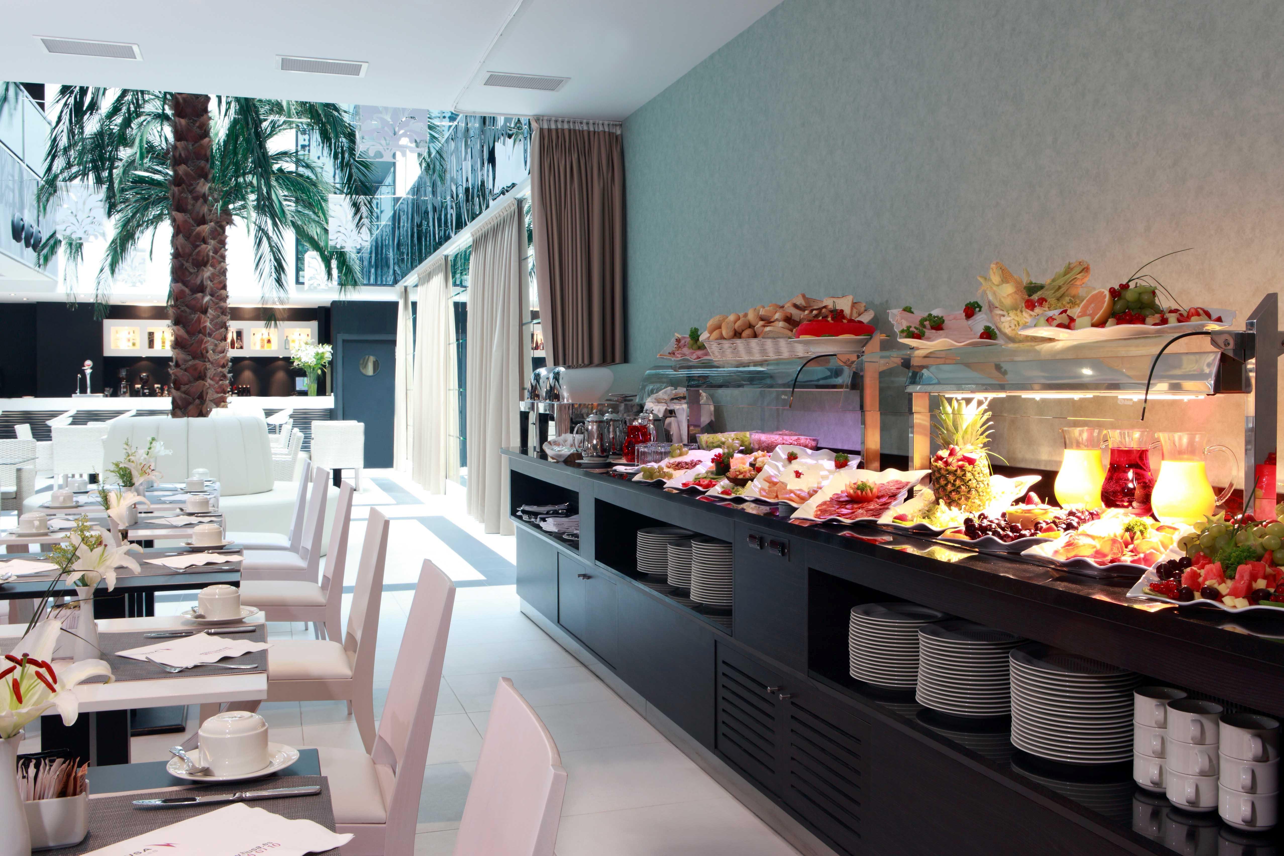 Hotel Nuevo Boston 4*