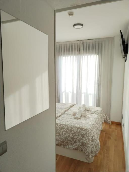 Apartamento Amplio, Luminoso Y Confortable. *