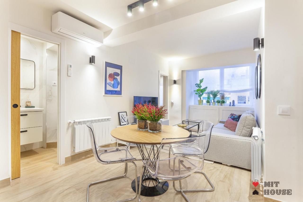 Apartamento Mit House Puerta De America Iv En *