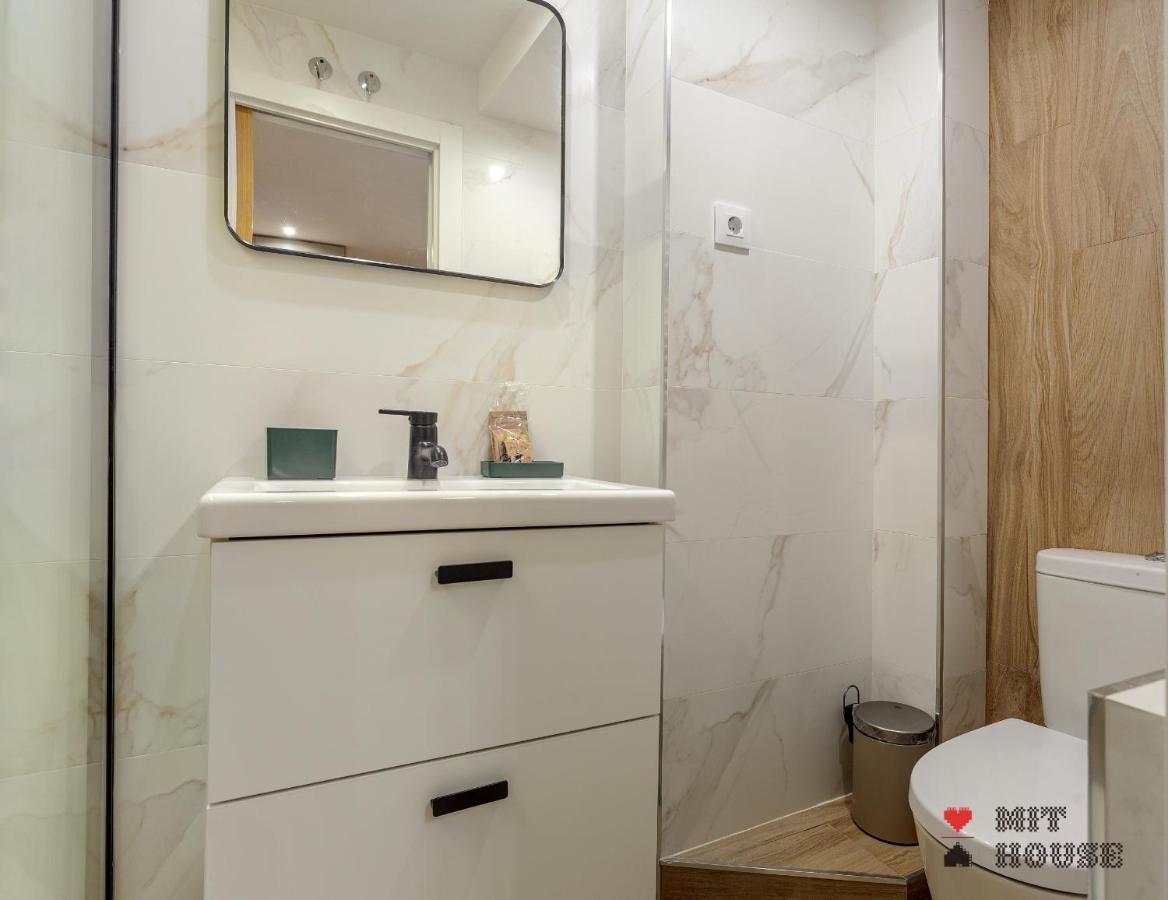 Mit House Puerta De America Iv En Madrid