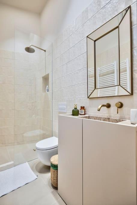 El Botones - Nuevo De Diseno Barco Apartamento Madrid