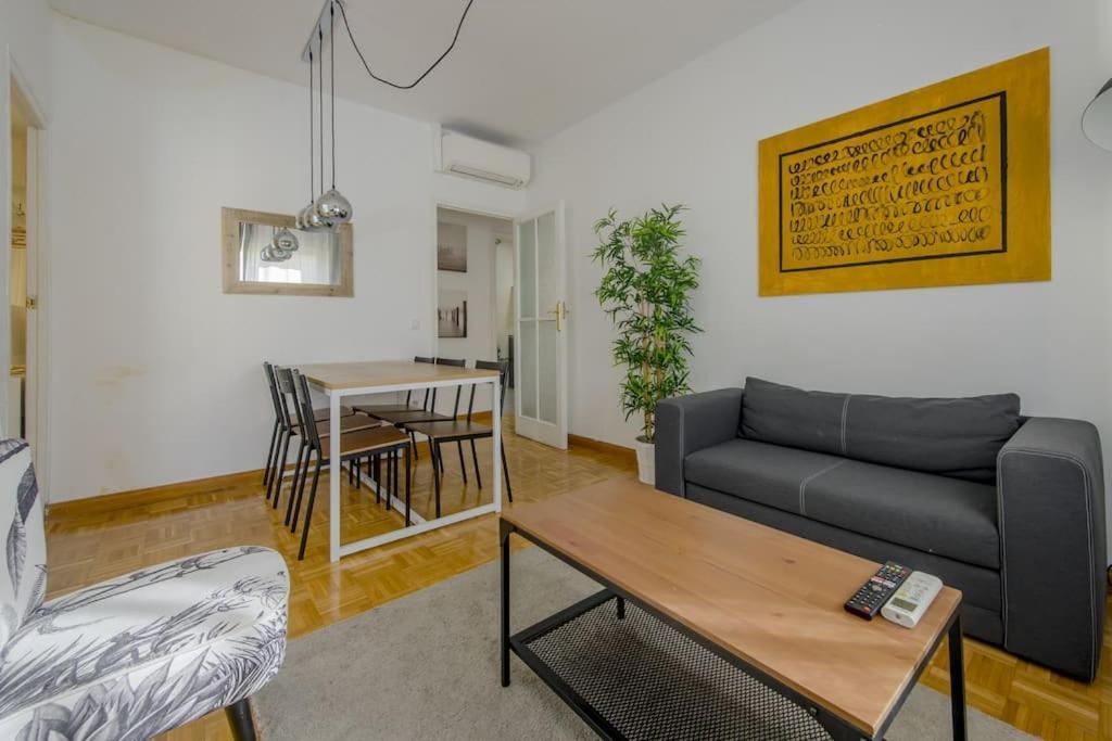 Encantador Piso En La Latina Centro/rastro Apartment Madrid