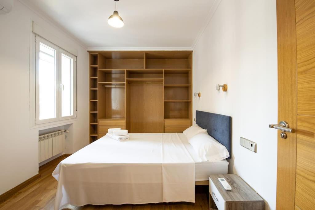 Amplio Apartamento Situado A 10 Minutos Del Retiro Apartamento *