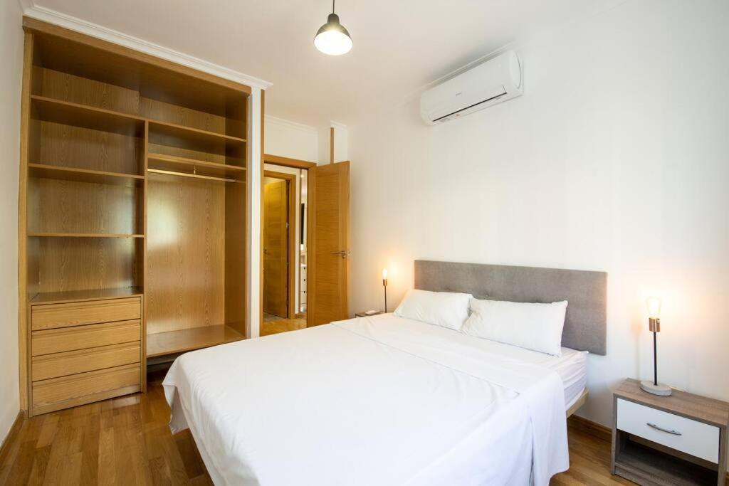 Amplio Apartamento Situado A 10 Minutos Del Retiro Apartamento Madrid