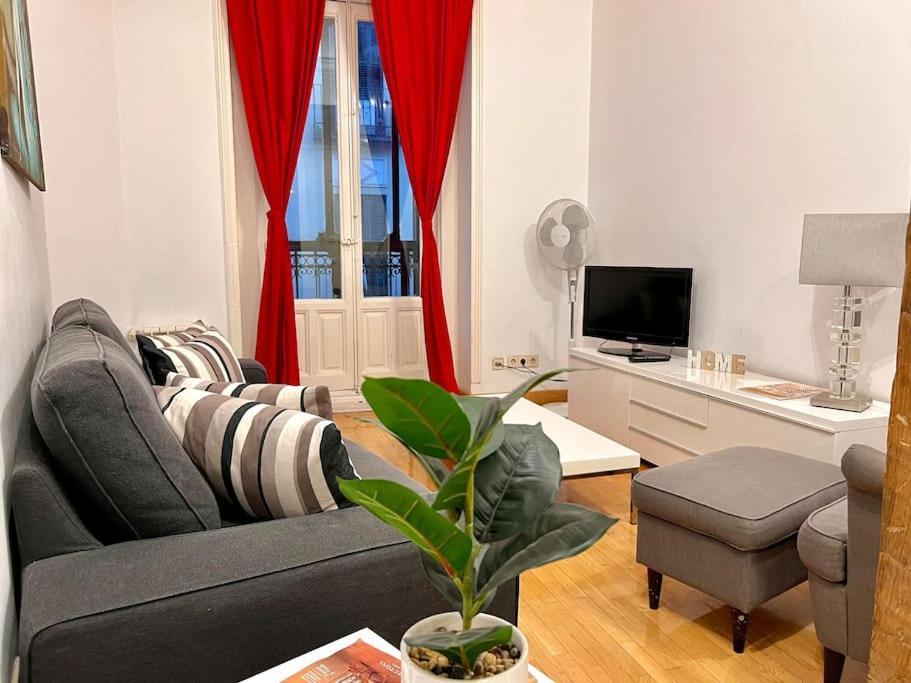 Alojamiento Entero Centro: Piso . Chueca Apartamento