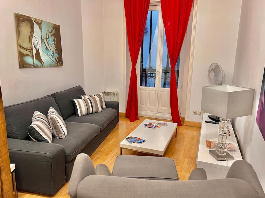 Apartamento Alojamiento Entero Centro: Piso . Chueca