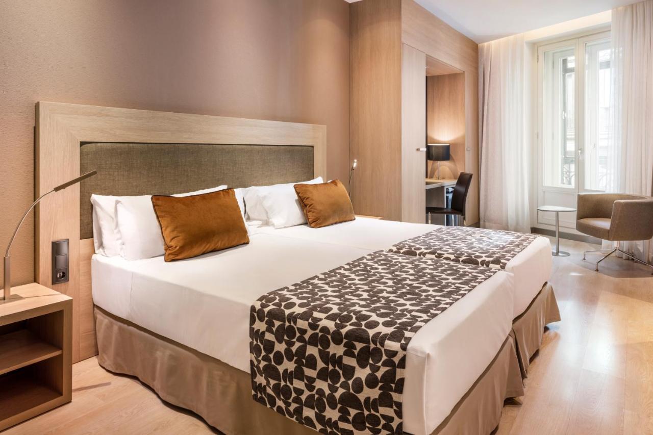 Catalonia Plaza Mayor Hotel