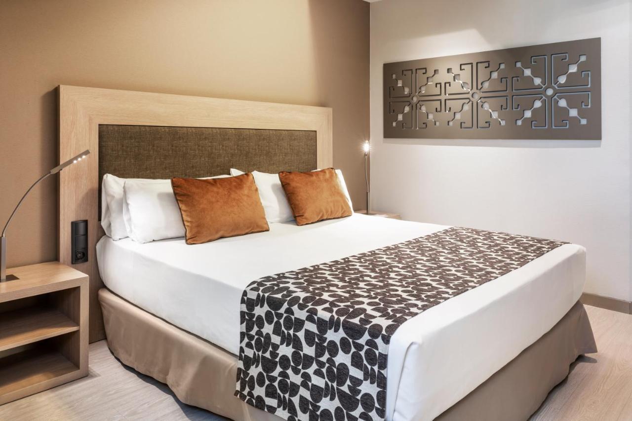 Catalonia Plaza Mayor Hotel 4*