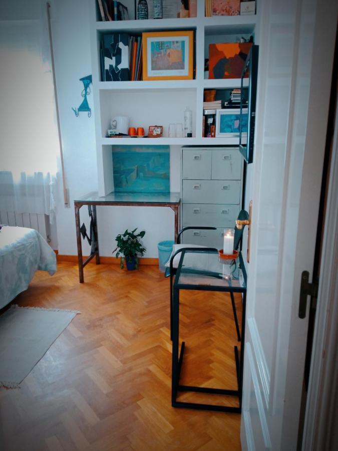Cálido Y Bien Comunicado Habitación en casa particular