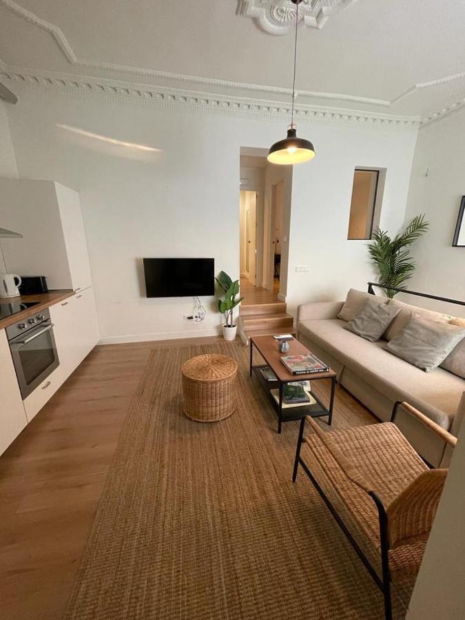 Modern Apt & Cool Interior Design En El Retiro Madrid
