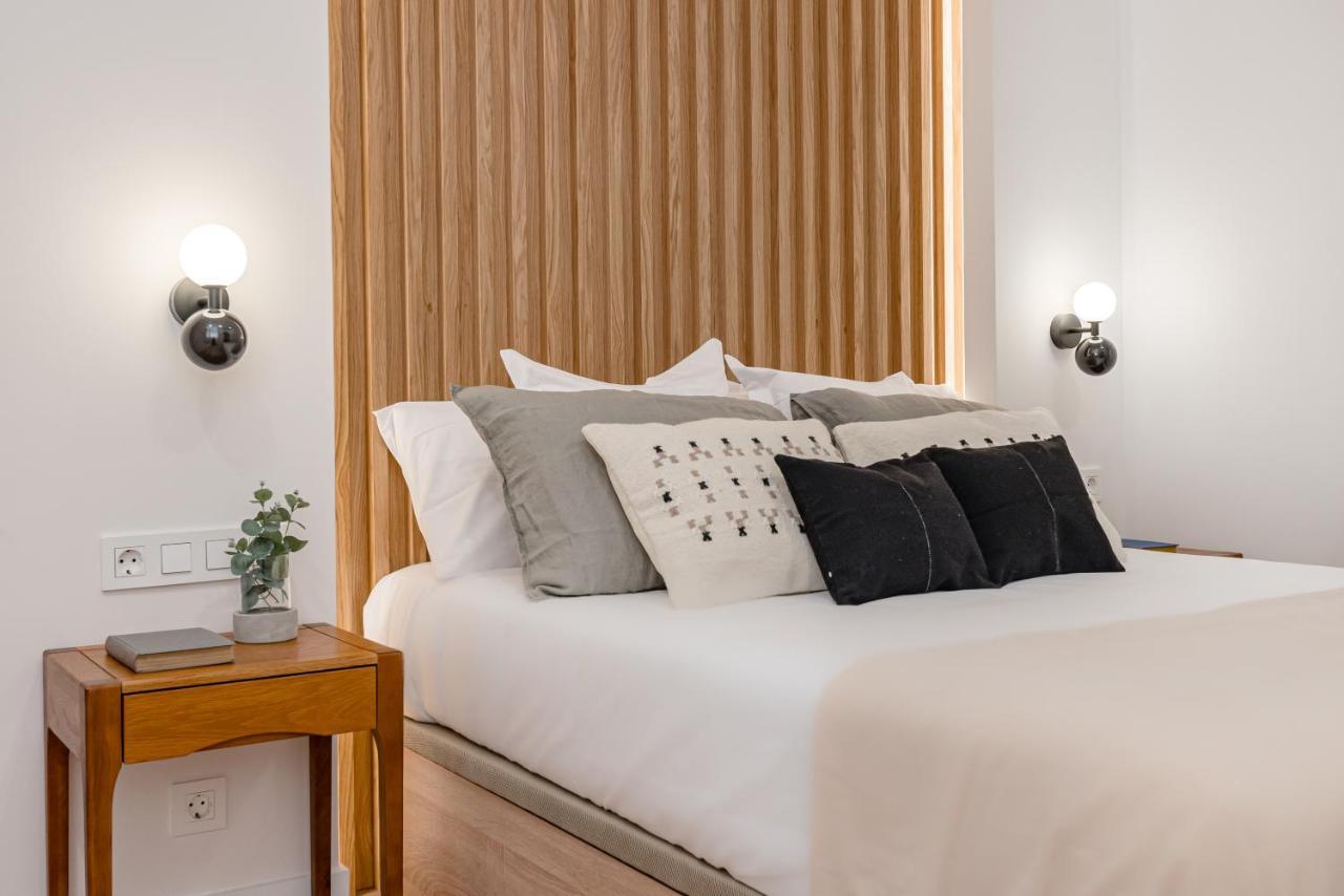 Apartment Chamberi V Calle Hartzenbusch 2br 2bh Madrid
