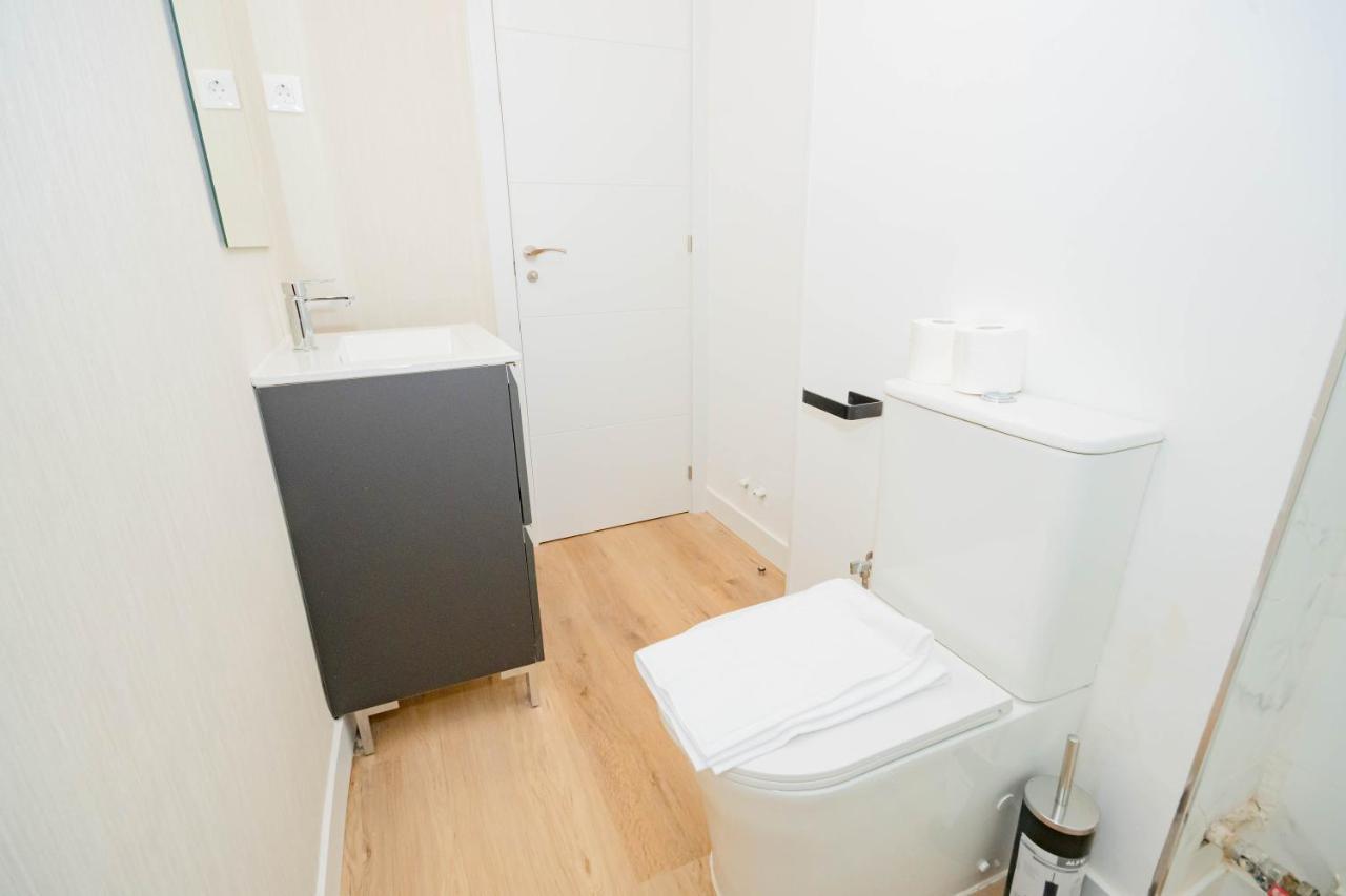 For Cozy And Charming 3-bedroom Temporal In Asr18 Apartamento Madrid
