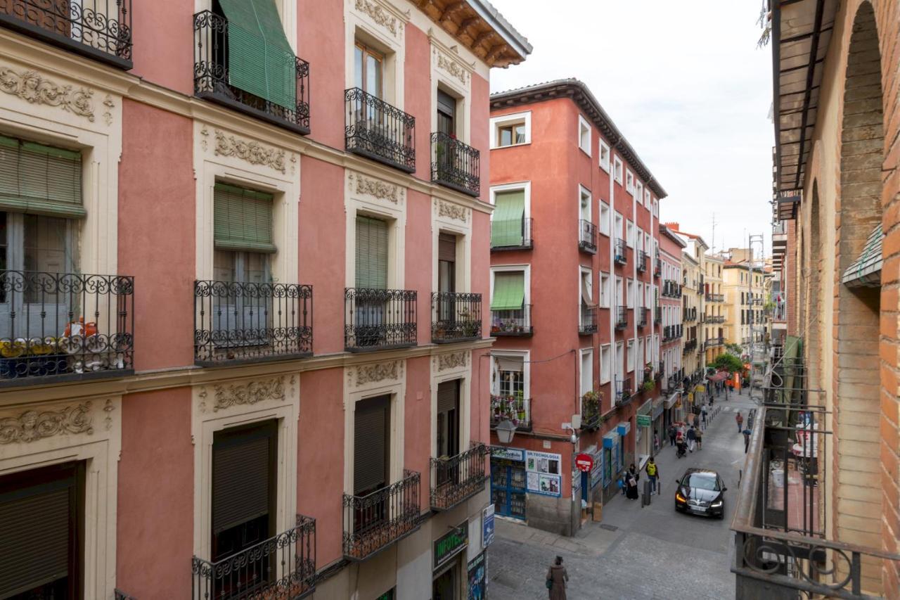 Apartment 3 Bedrooms 1 Bathroom Furnished - Lavapies- Mintystay *