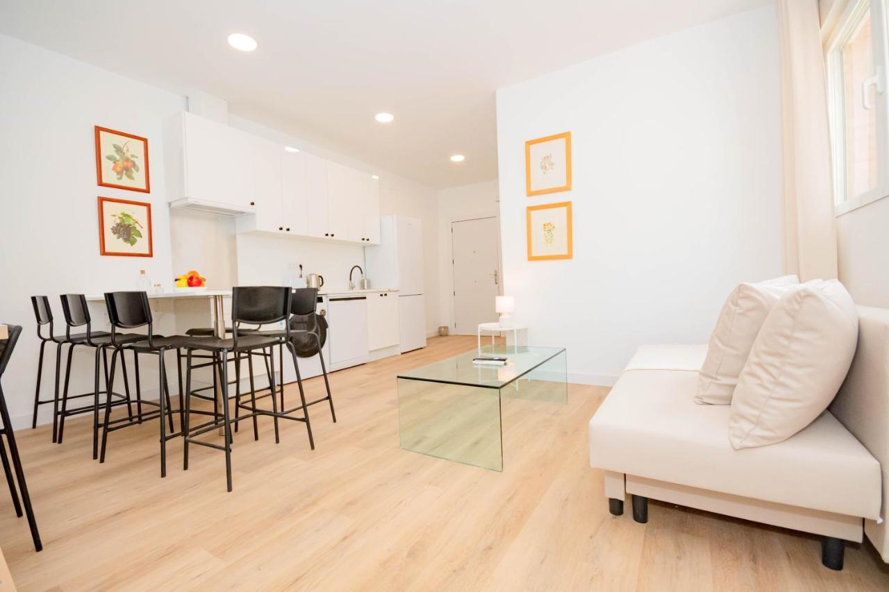 For Cozy And Charming 3-bedroom Temporal In Asr18 Apartamento *