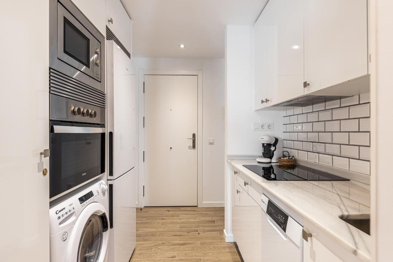 Apartamento Waou Plaza De Oriente Es Mia - Corta Duracion *