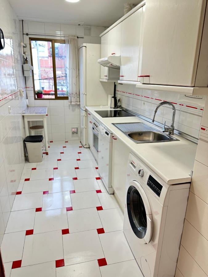 Apartment Alojamiento Urgel Madrid