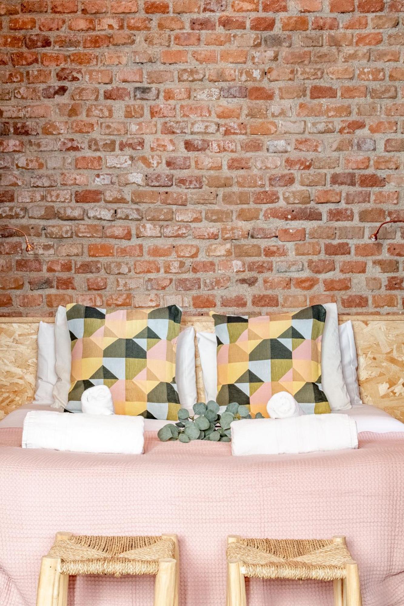 Charming Puerta De Alcala Apartment Madrid