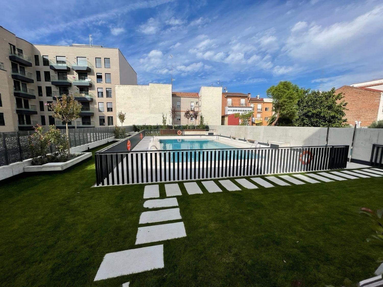2b2b Deluxe - Jardines De Cuatro Caminos - Business District - Santiago Bernabeu Apartment *