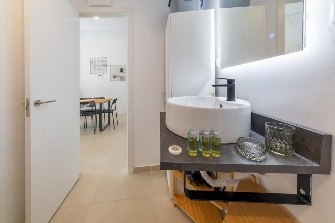 Apartamento 2 Bedrooms 1 Bathroom Furnished - Lavapies - Modern Cozy - Mintystay Madrid