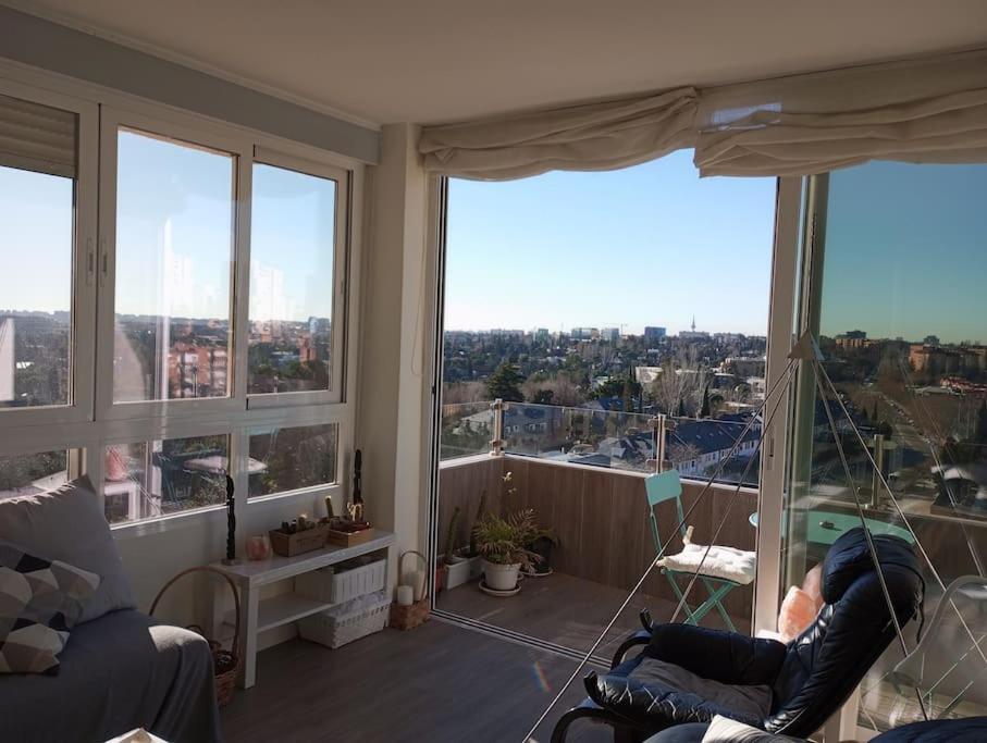 Luxury Renovated With Terrace In