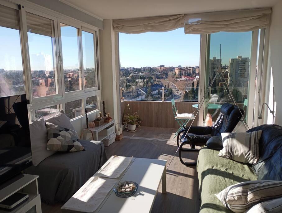 Apartment Luxury Renovated With Terrace In