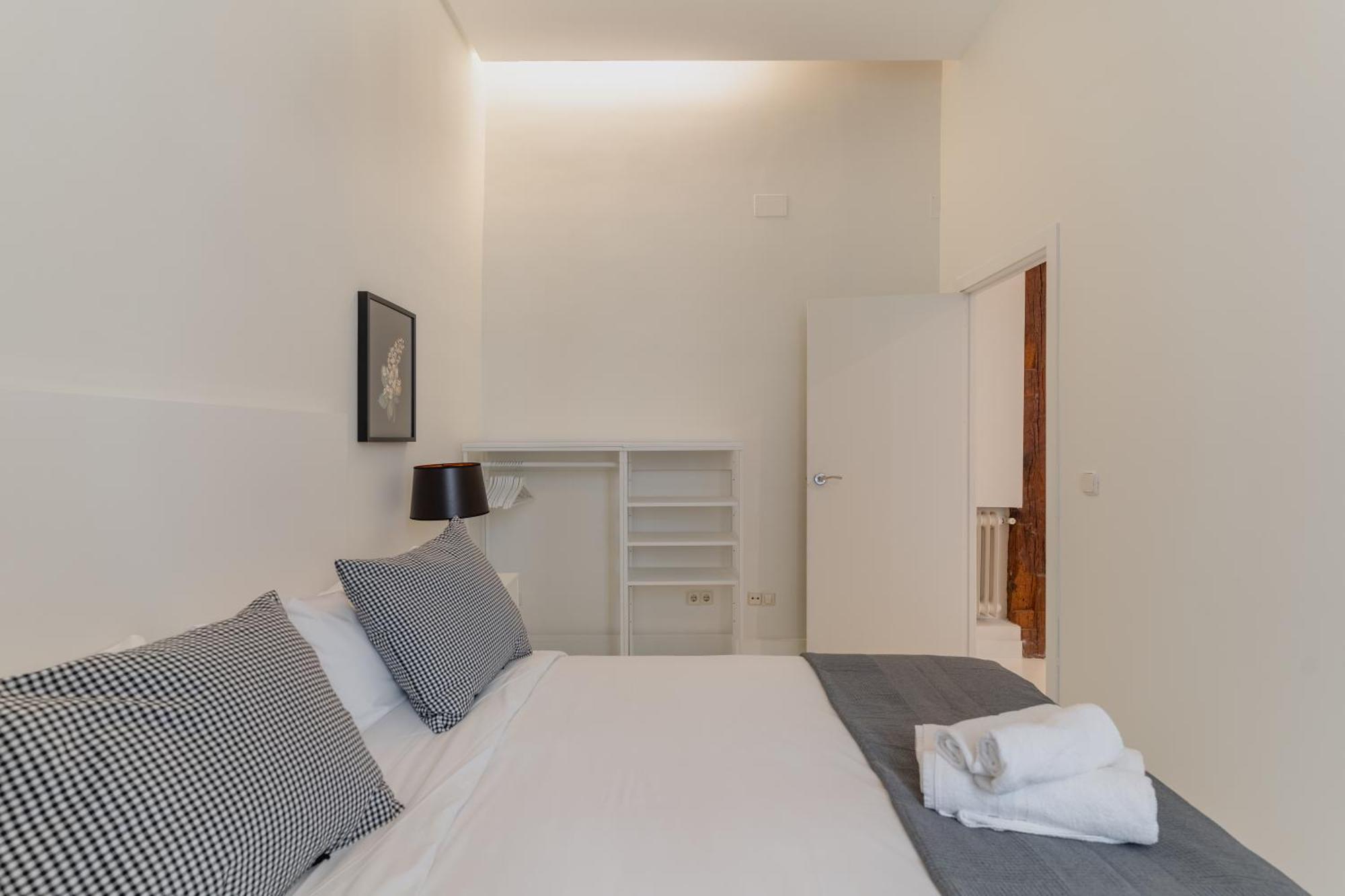 Spacious Modern-3bedrooms 2bathrooms-plaza Mayor Apartamento