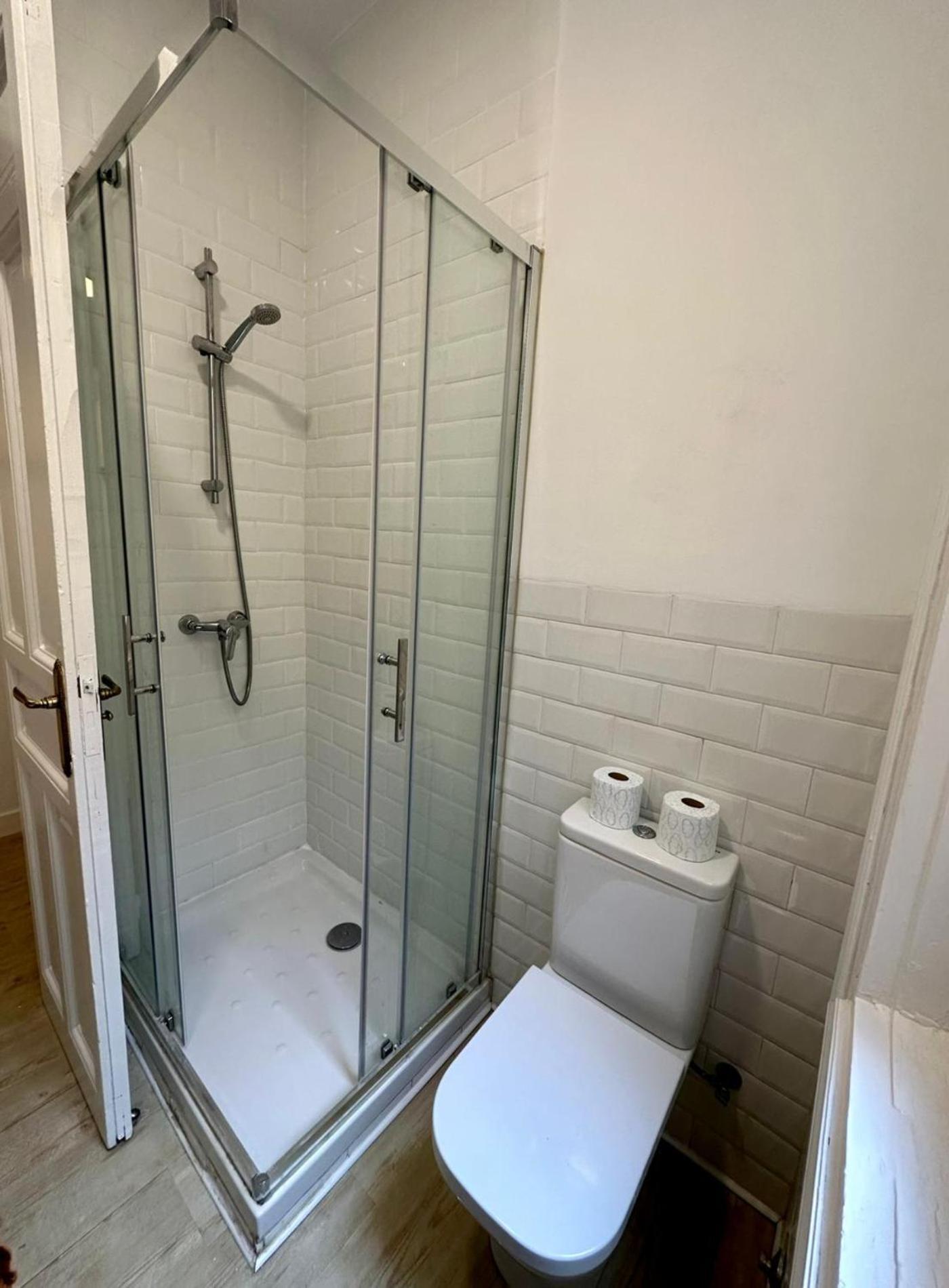 Apartamento Loft 3pax En Huertas-cortes Madrid