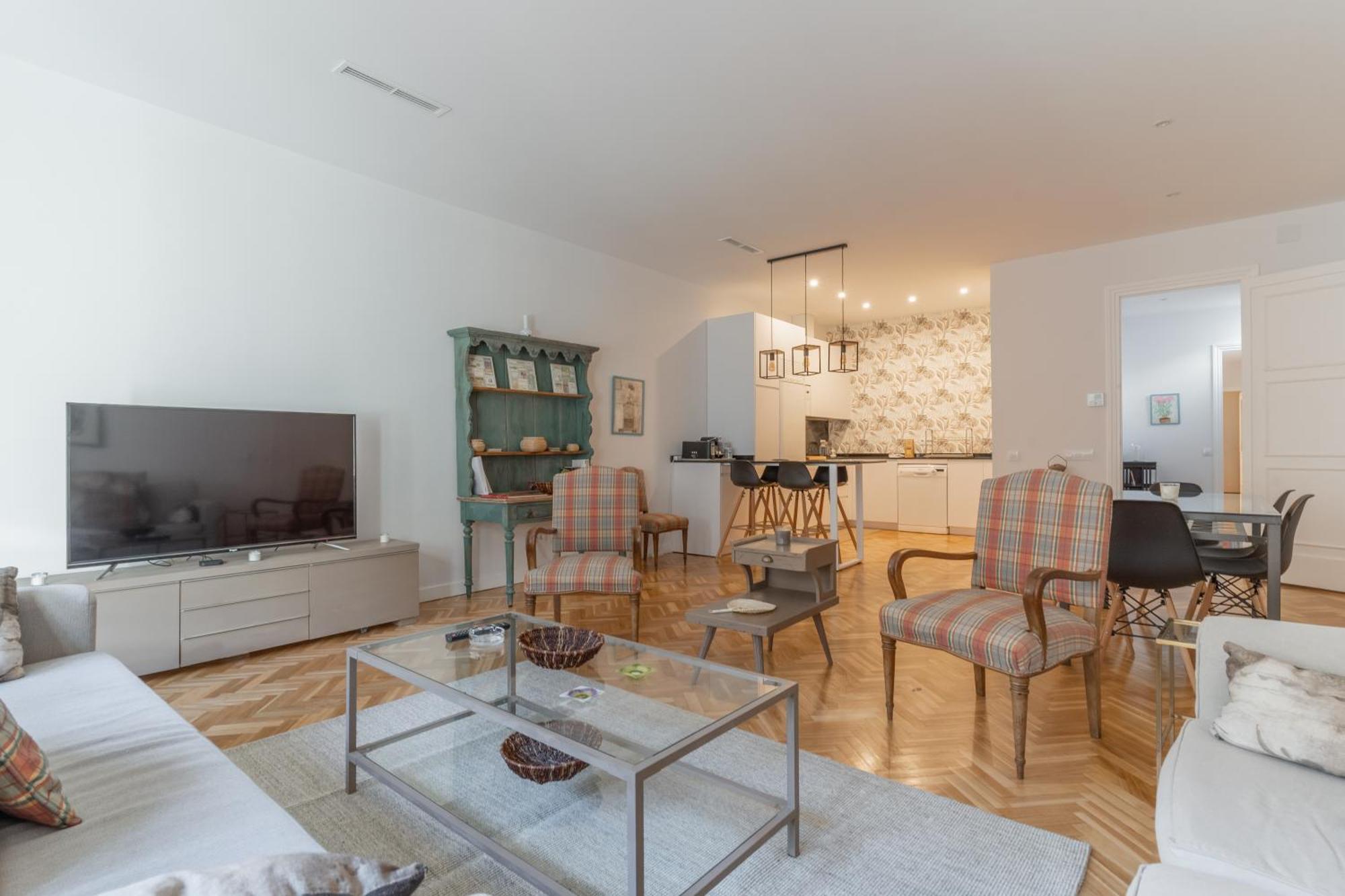 Spacious Central-3bedrooms 3bathrooms-sol *