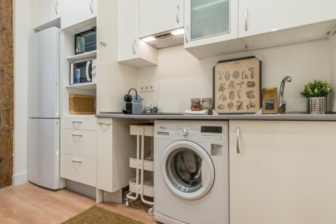 Cozy 1bd 1bth - Anton Martin *