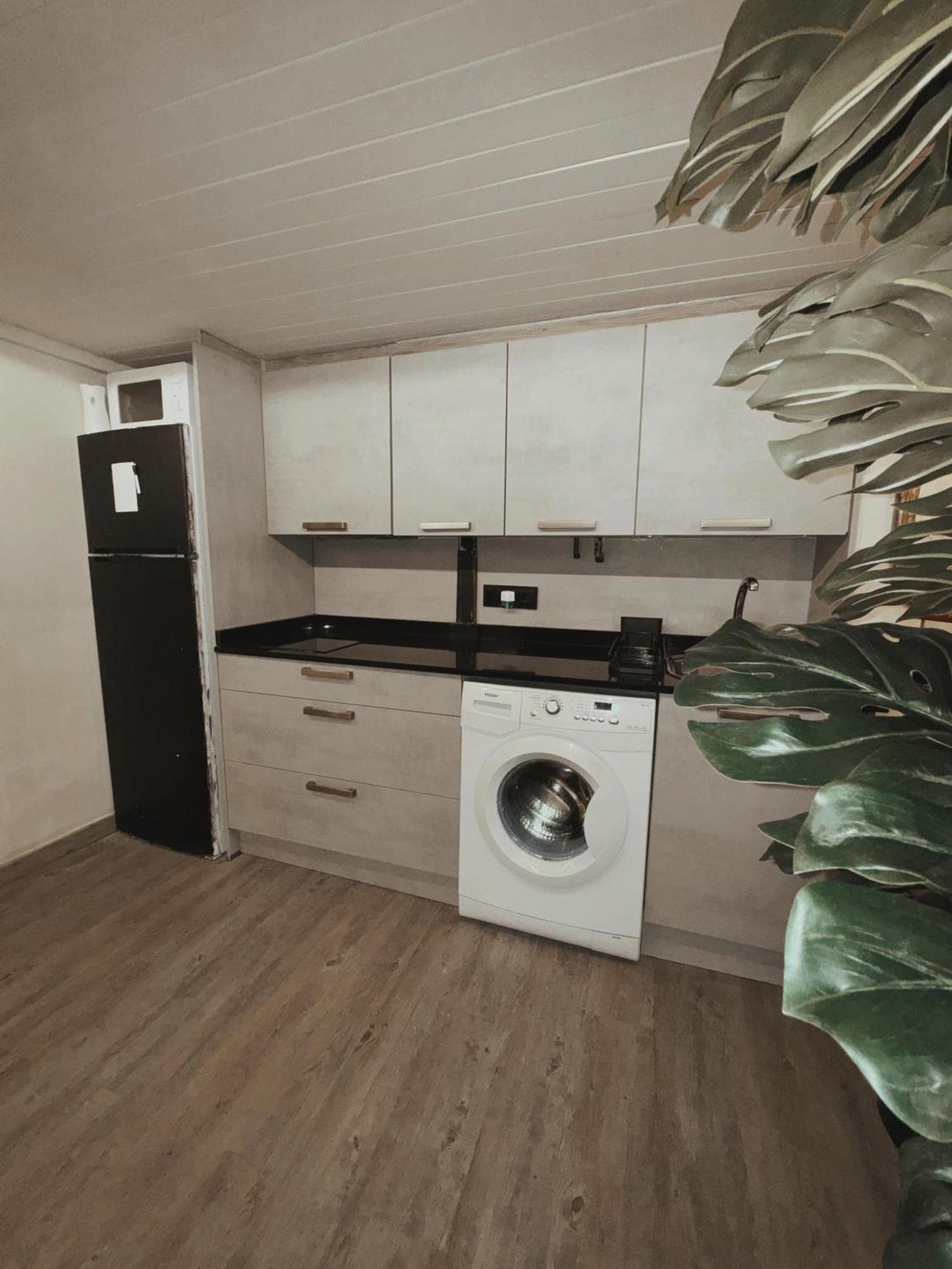 En Pleno Centro De Junto A Gran Via Apartamento