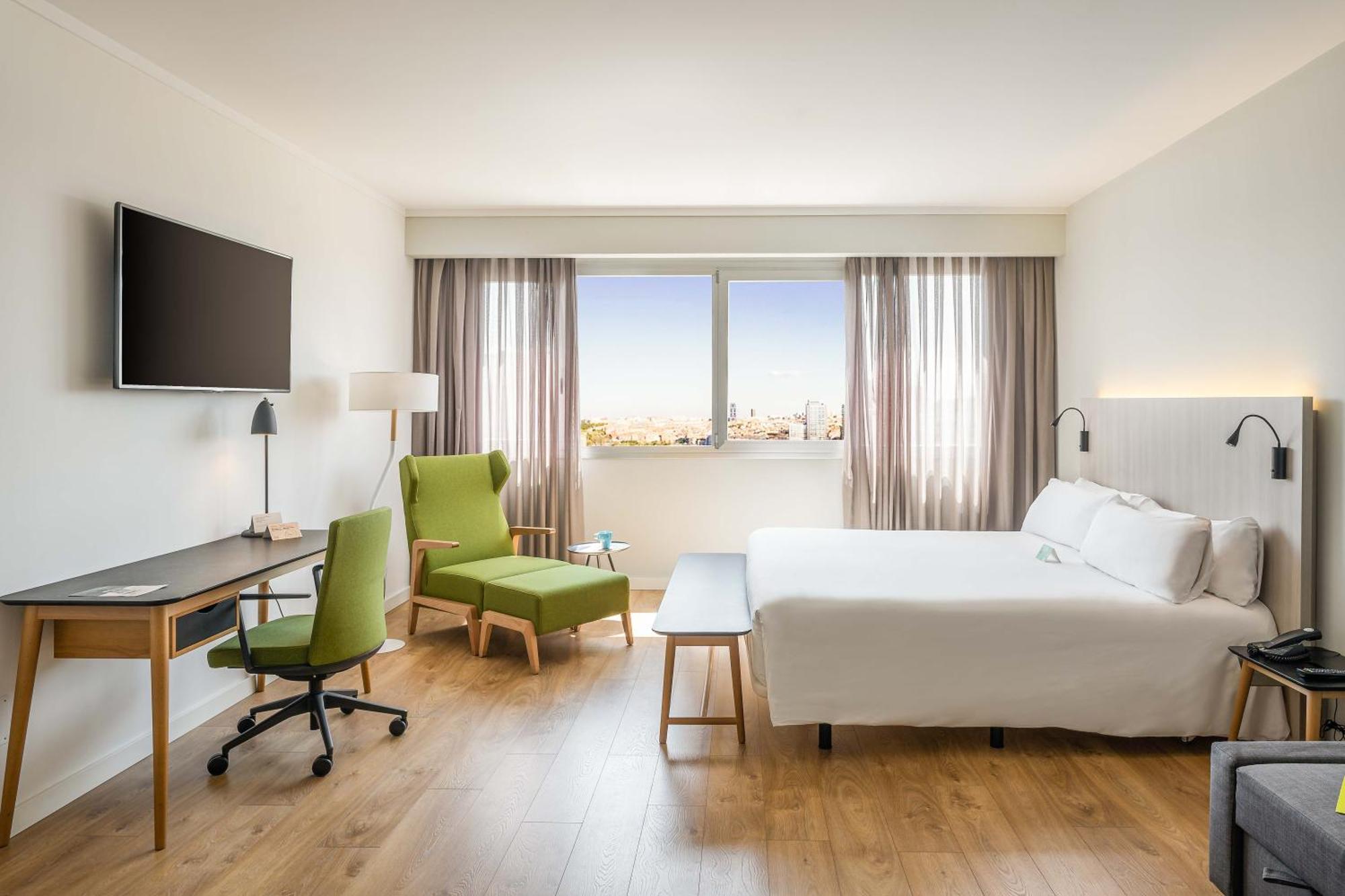 Artiem Hotel 4*