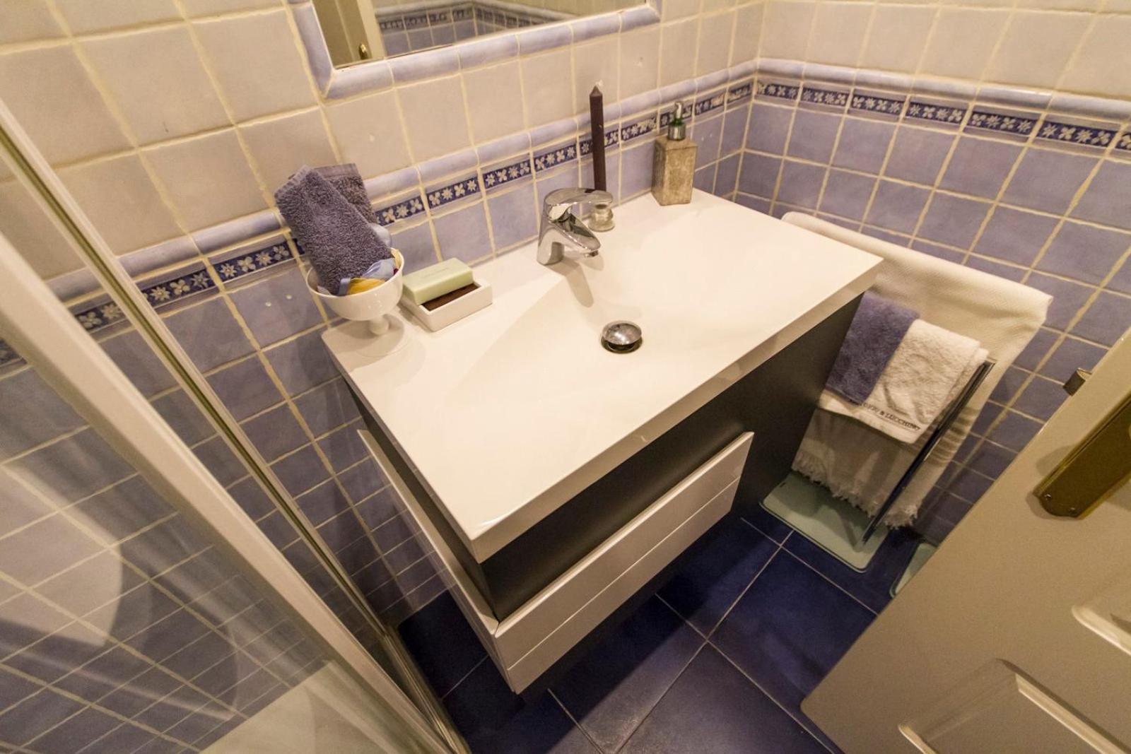 Centrico Y Moderno. Chamberi. 4 Personas, 2 Banos Apartamento Madrid