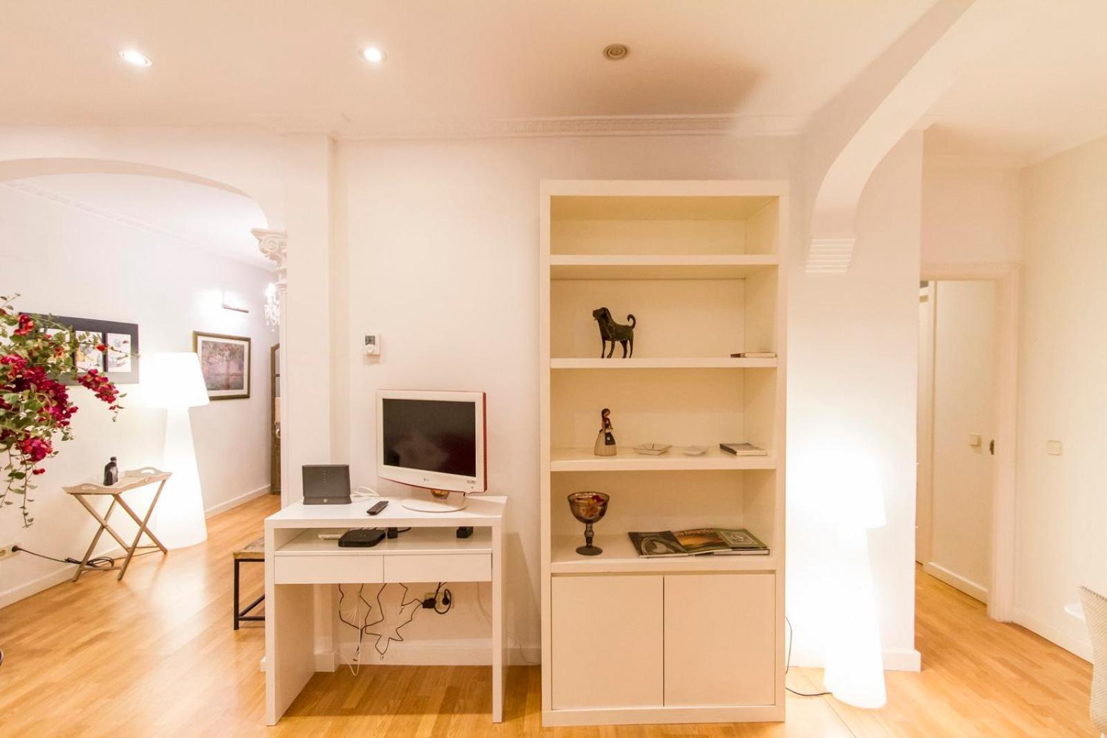 Centrico Y Moderno. Chamberi. 4 Personas, 2 Banos Apartamento *