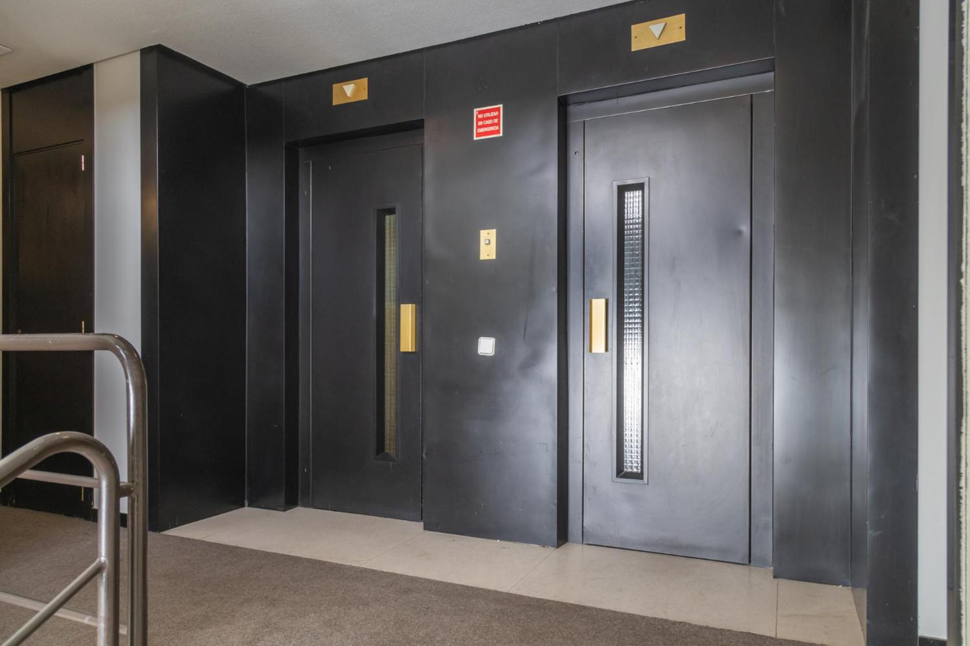 Exclusivo Maria De Molina Temporal Apartment *